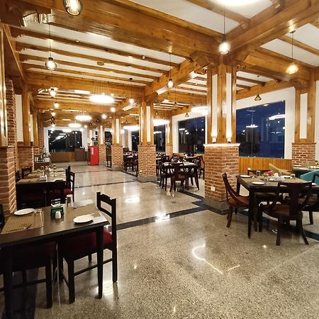 Hotel Chautari Pvt Ltd ナガルコット エクステリア 写真