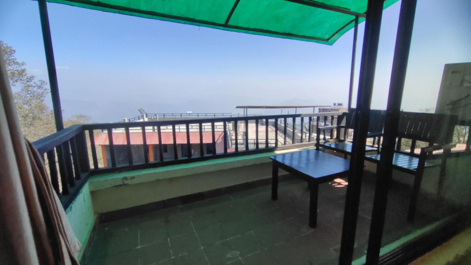 Hotel Chautari Pvt Ltd ナガルコット エクステリア 写真