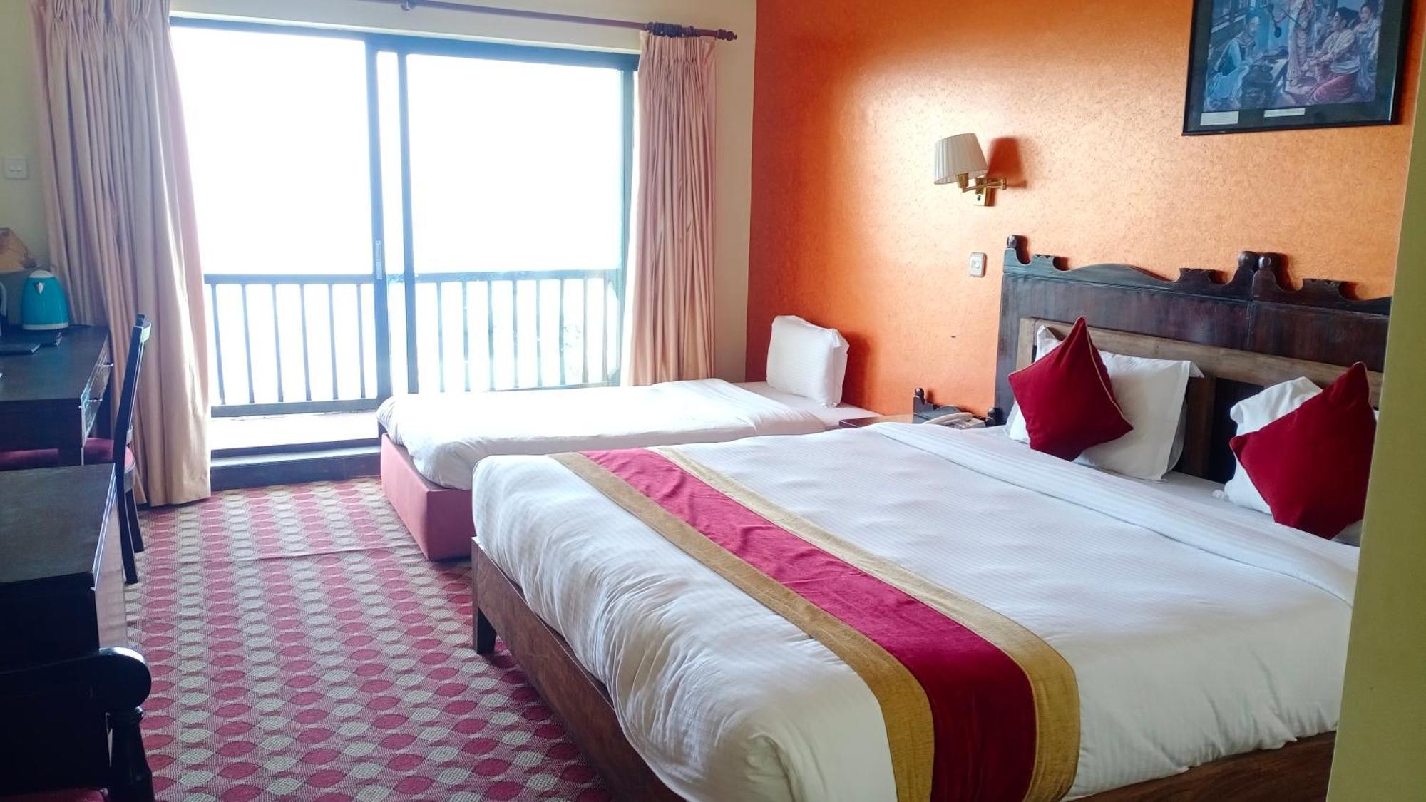 Hotel Chautari Pvt Ltd ナガルコット エクステリア 写真