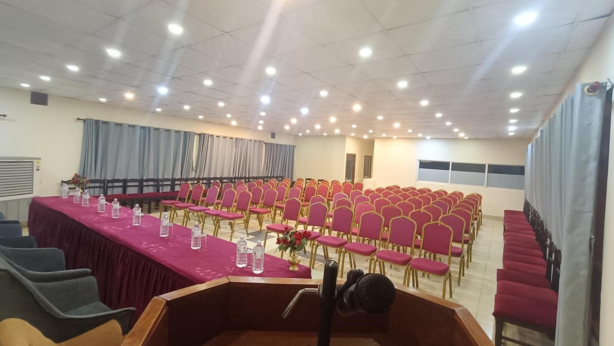 Hotel Chautari Pvt Ltd ナガルコット エクステリア 写真