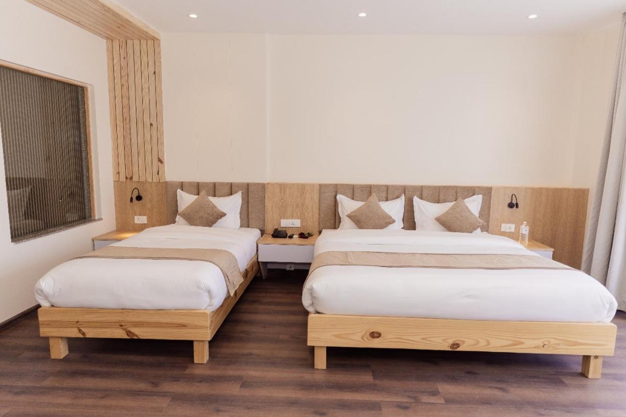 Hotel Chautari Pvt Ltd ナガルコット エクステリア 写真
