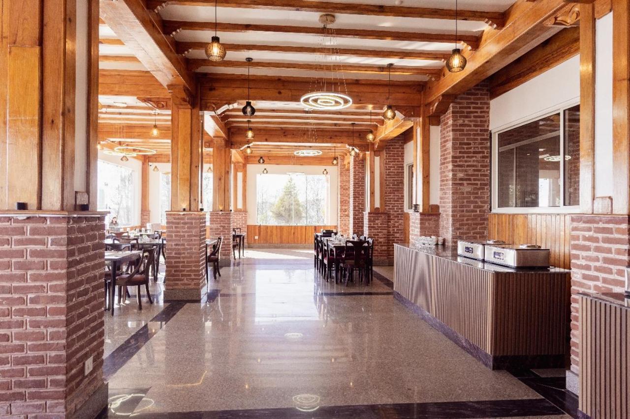 Hotel Chautari Pvt Ltd ナガルコット エクステリア 写真